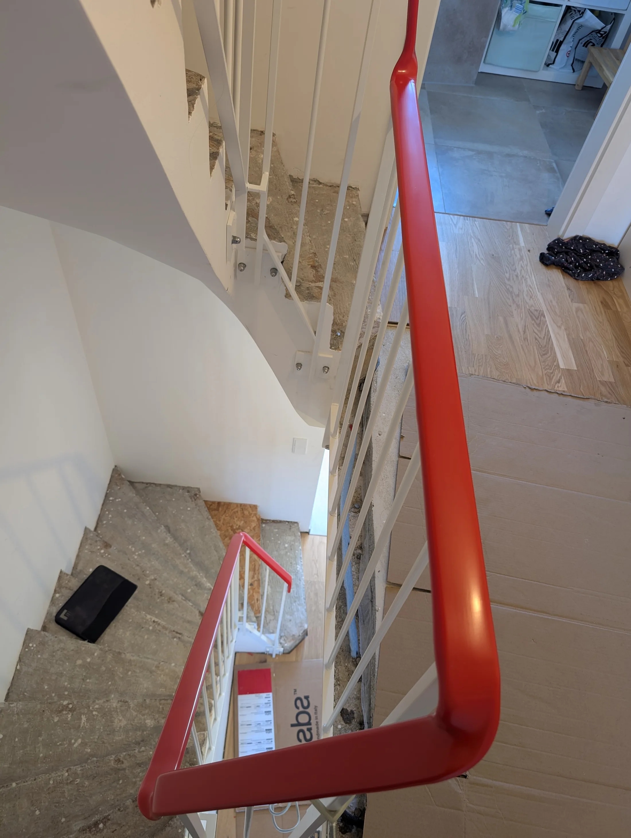 Treppengeländer Stahl Pulverbeschichtet mit PVC Handlauf durchgehend Bild 4