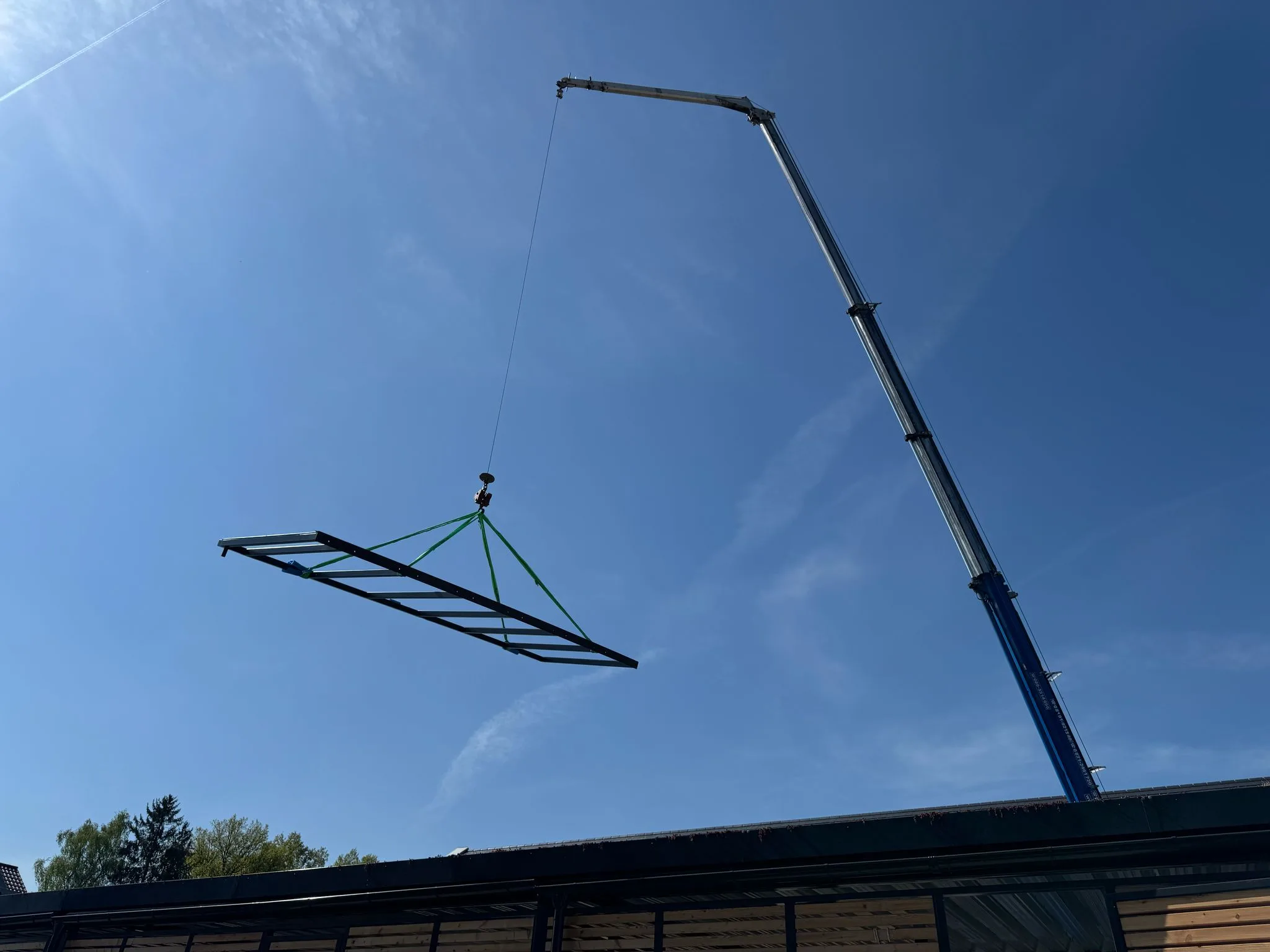 Überdachung Glas Pulverbeschichtet mit elektrischer Markise Bild 5